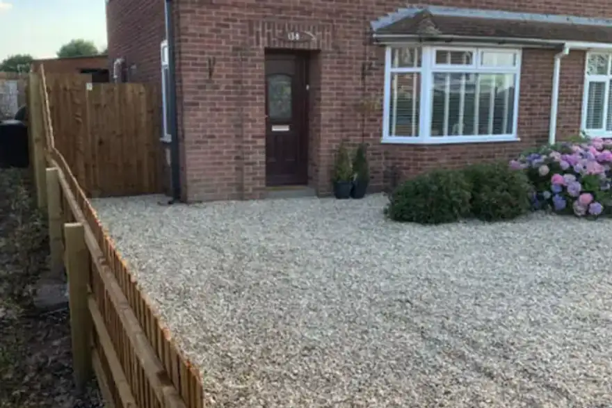 Gravel drive