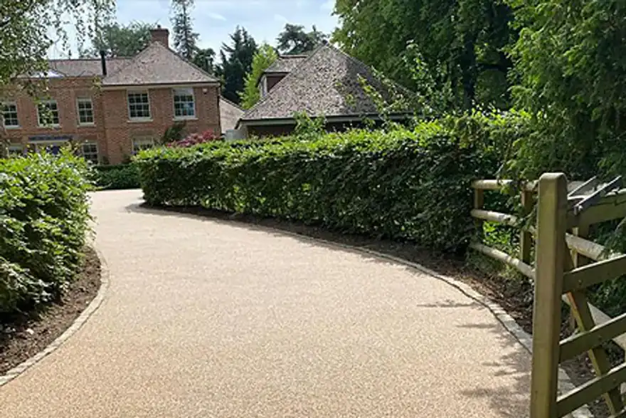 Specialist Paving Contractors - Block Paving in Wiltshire, Indian Stone in Wiltshire, Tarmaccing in Wiltshire