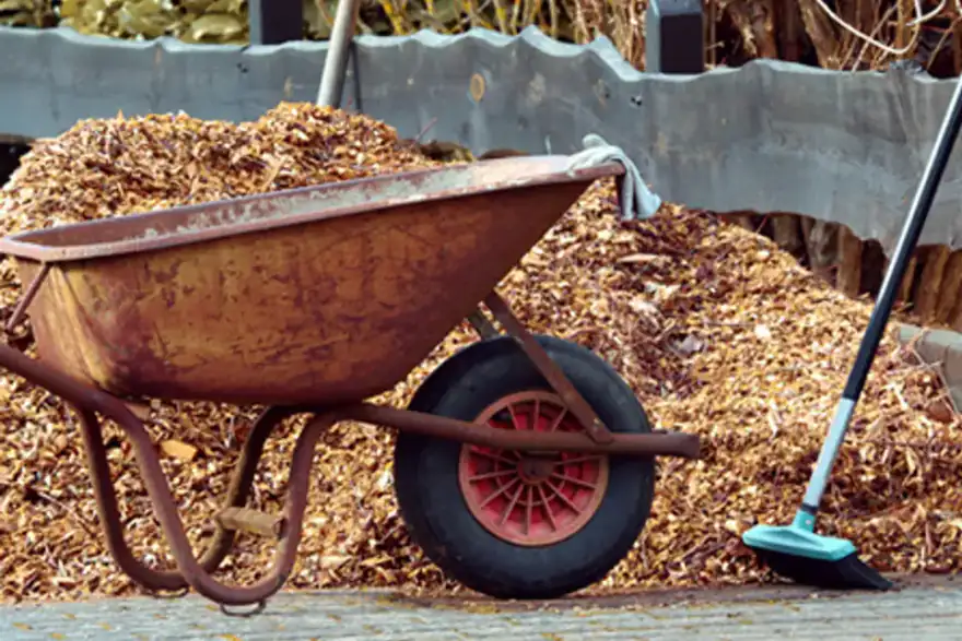 Complete Driveways & Courtyards Ltd | For long-lasting beauty and a neat, professionally-controlled frontage for your commercial grounds, Complete Driveways & Courtyards Ltd provides a comprehensive grounds maintenance service. | m: (+44) 0161 390 0376