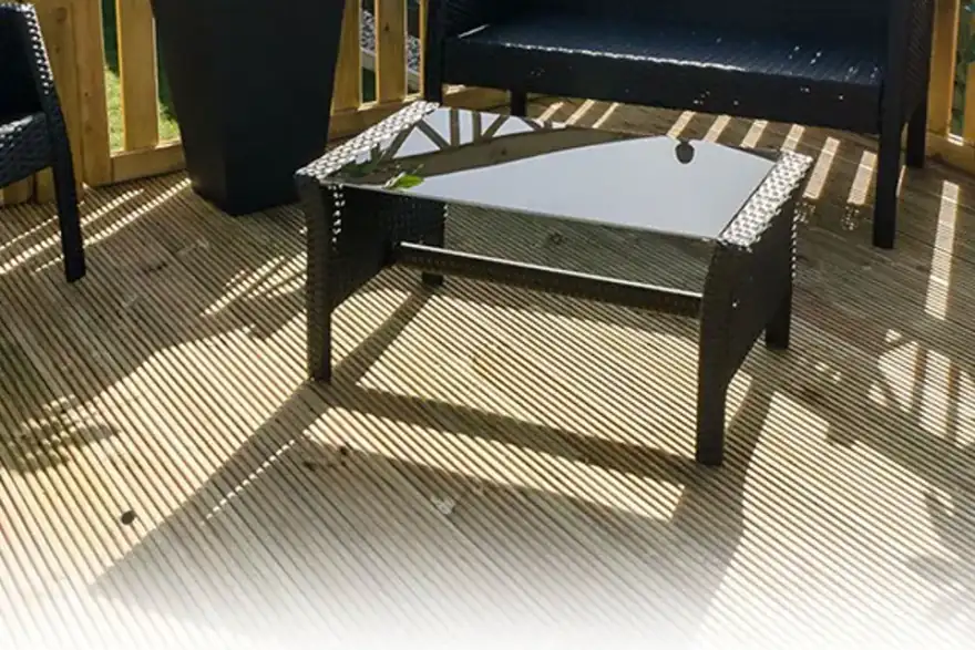 decking grimsby