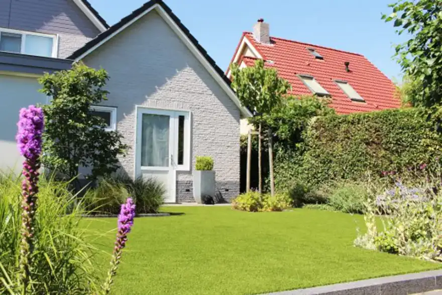 country-garden-lawn