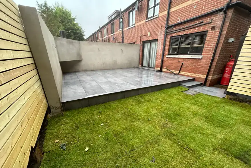 Artificial grass installation by Dwni