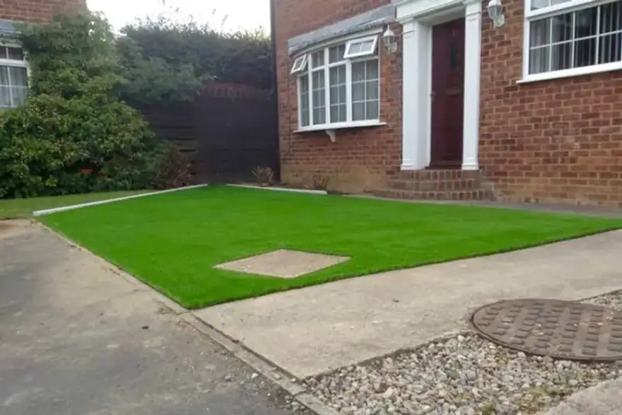 Artificial grass installation by Everlast artificial grass