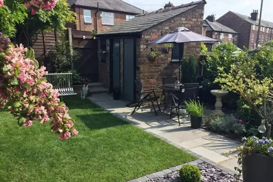 Artificial grass installation by Gandlfencing