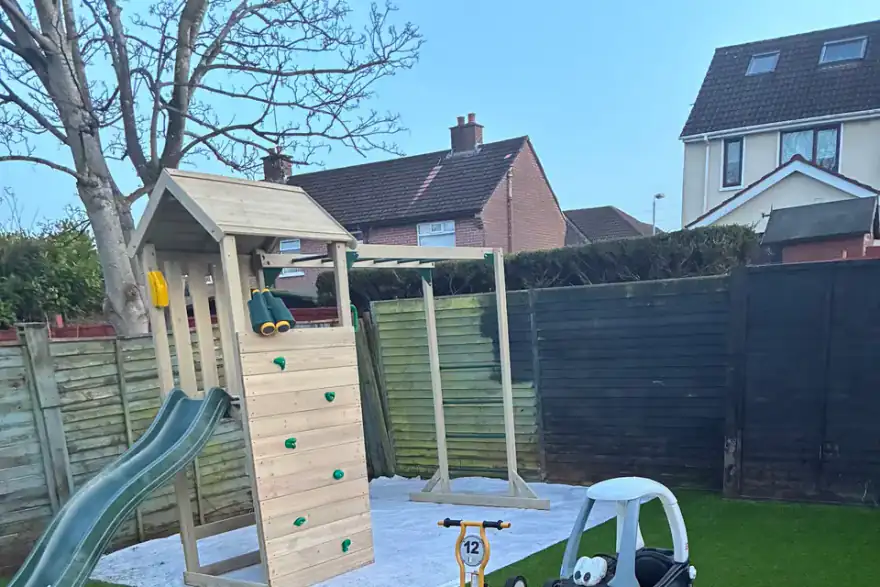 Artificial grass installation by Grand Gardens