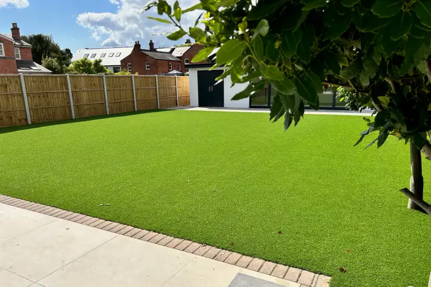 Artificial grass installation by Groupo-grass