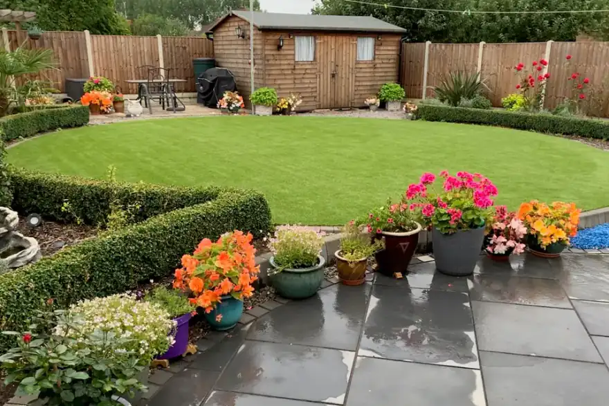 Artificial grass installation by Groupo-grass