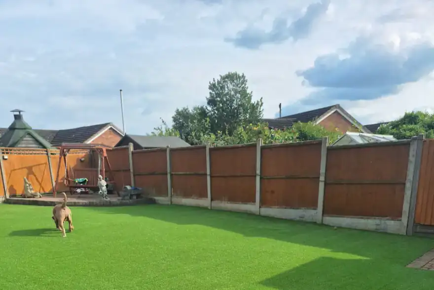 Artificial grass installation by Groupo-grass