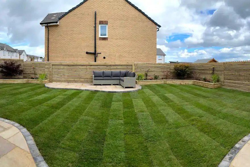 large garden pic daylight 1