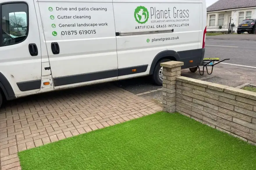 Do you need fake grass installed in your Edinburgh garden? click here for an artificail grass installation quote
