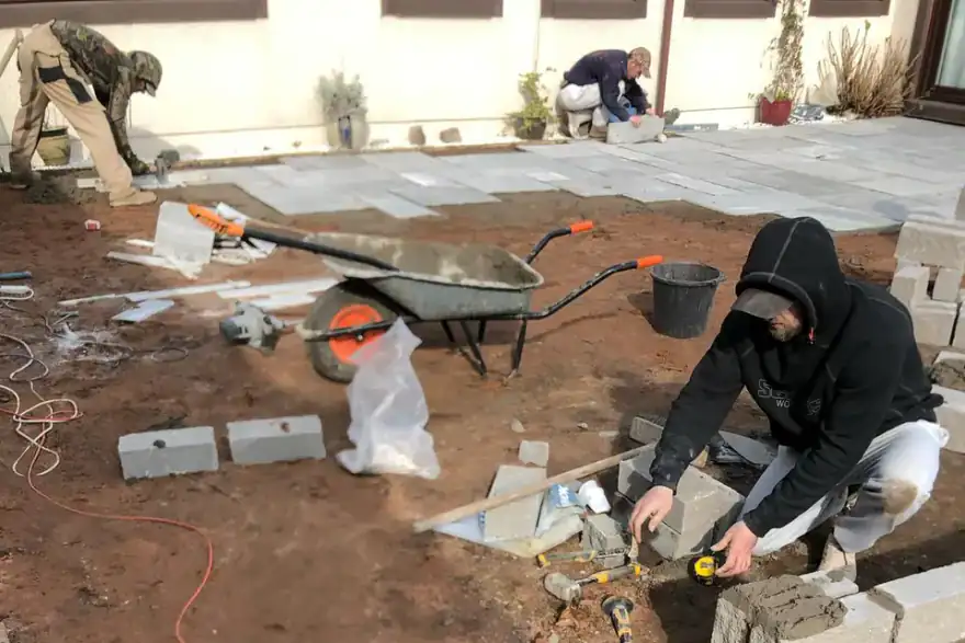GARDEN WALL CONTRACTORS KINROSS
