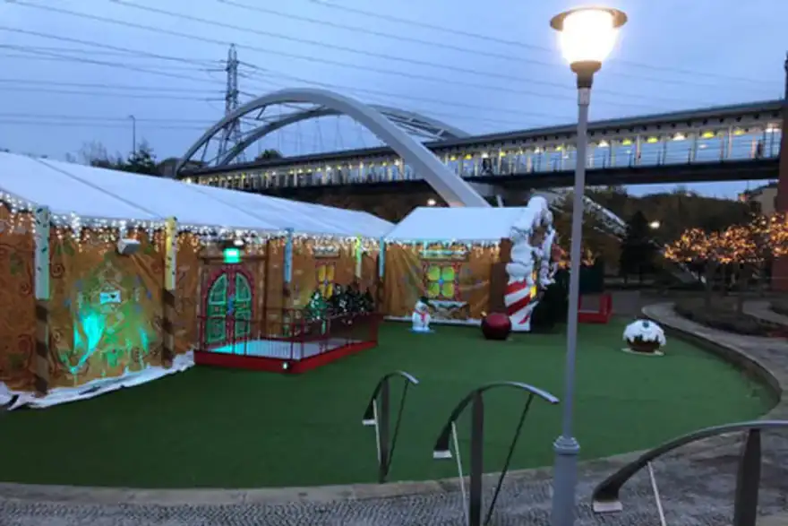 Christmas Project, Lakeside Shopping Centre - SBP Artificial Grass
