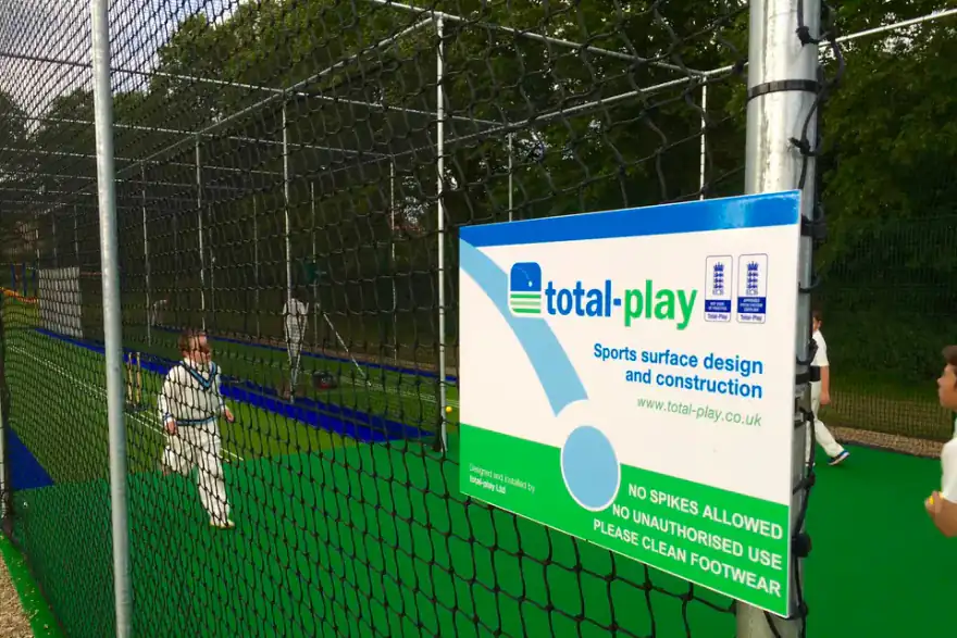 Artificial grass installation by total-play